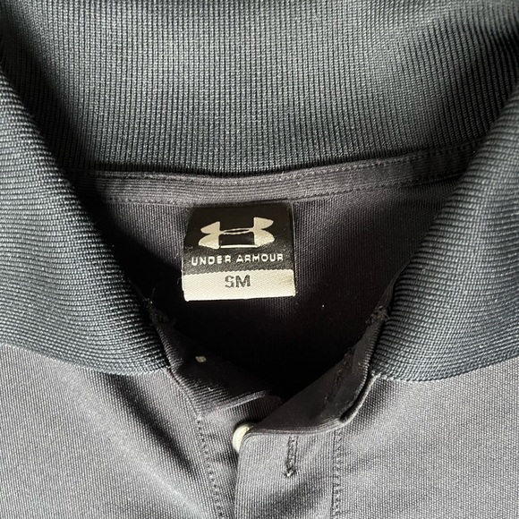 Black Under Armour Short sleeve polo, size small - Picture 2 of 2